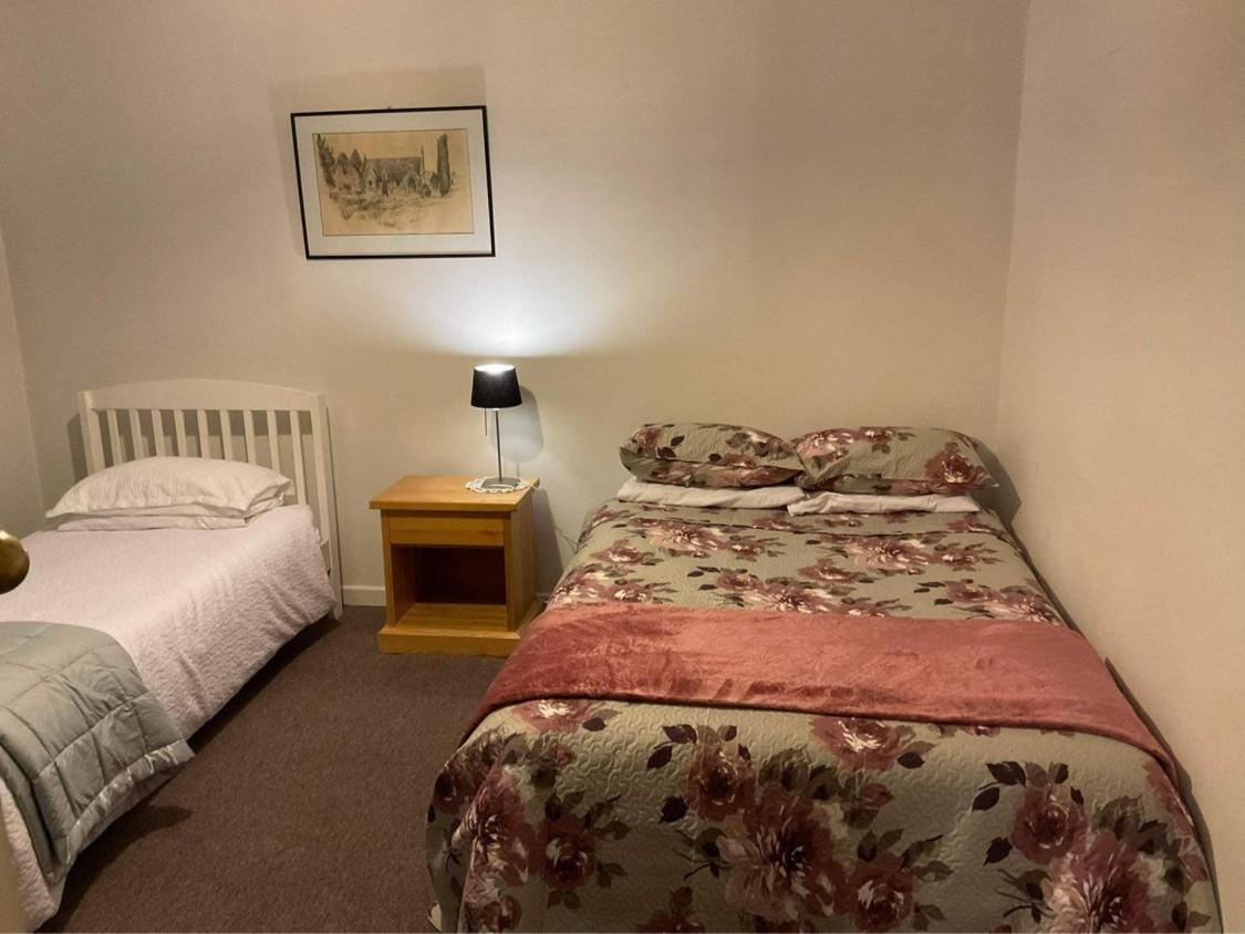 Bungalow On Centre Apartman Invercargill Kültér fotó