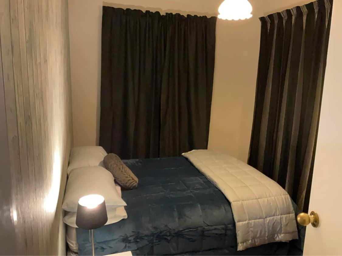 Bungalow On Centre Apartman Invercargill Kültér fotó