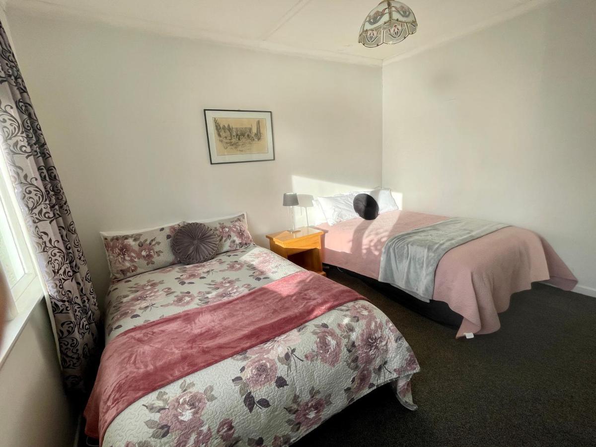 Bungalow On Centre Apartman Invercargill Kültér fotó